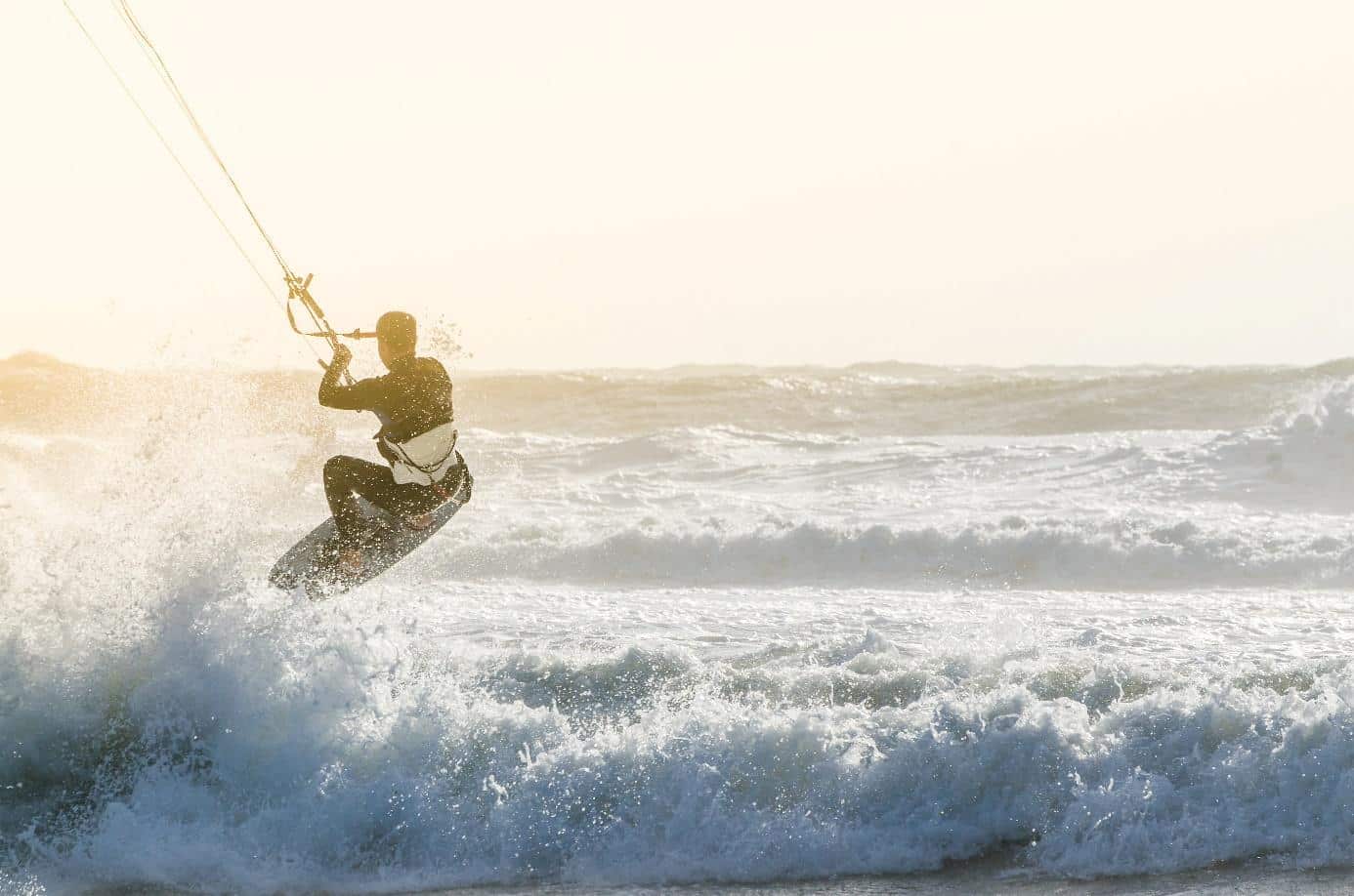 Où et comment faire du kitesurf en hiver ?
