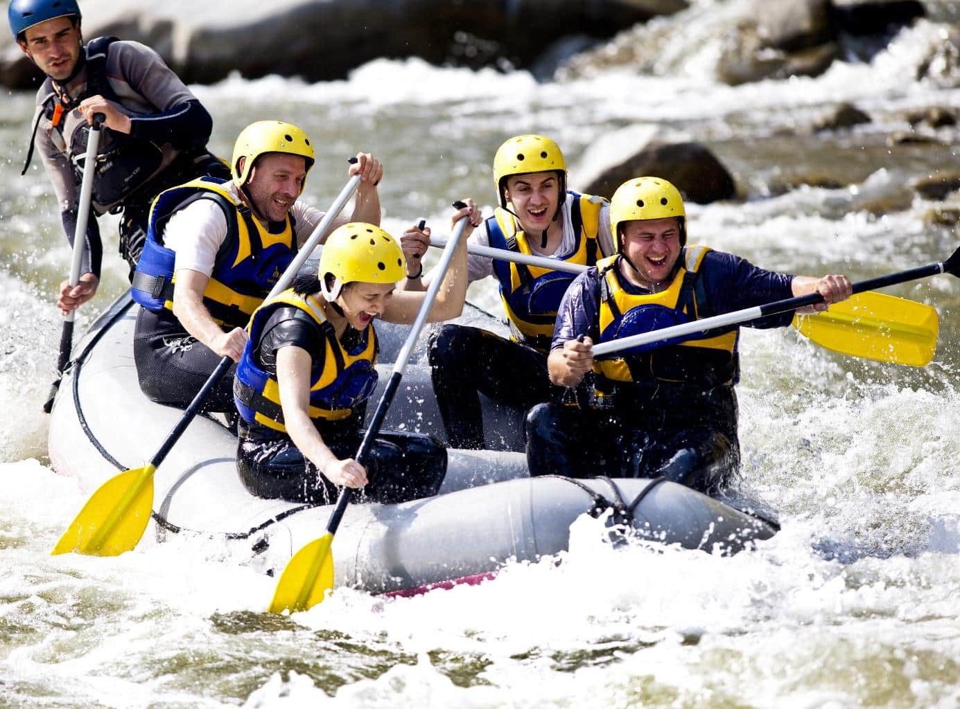 Rafting : combien de personnes dans une embarcation ?