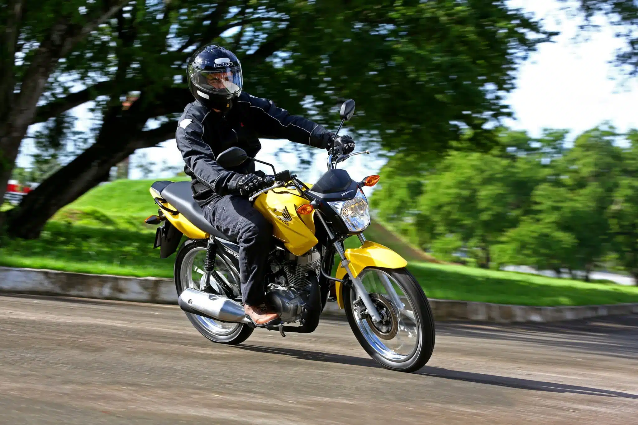 Quelle moto peut-on conduire avec le permis B ?