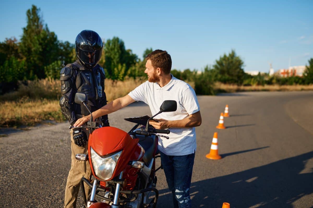 Quel est le prix d’un permis moto ?