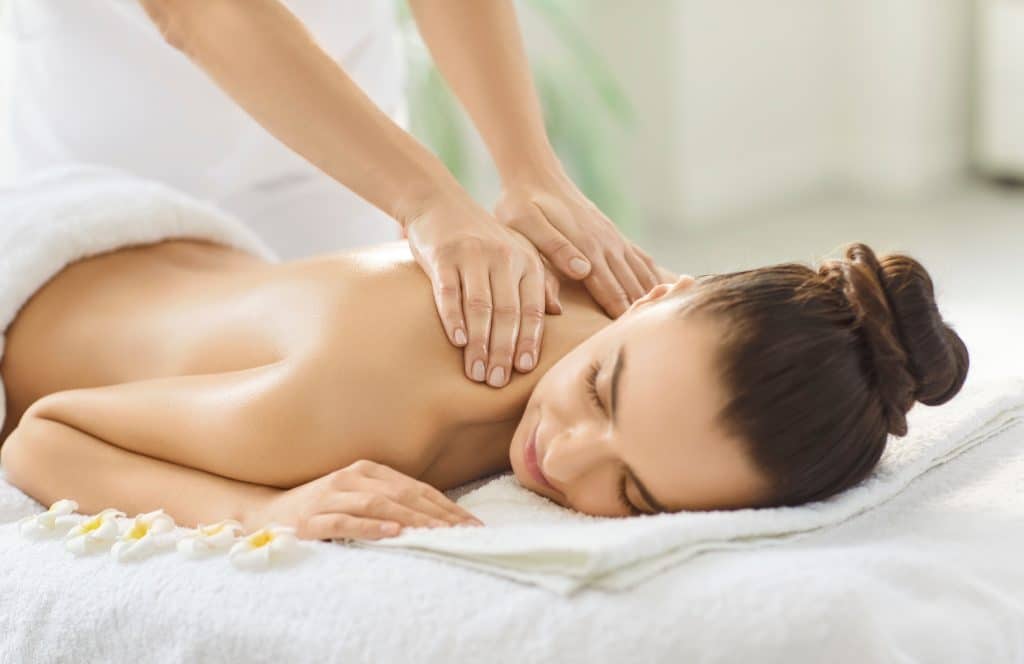 Un Massage du dos