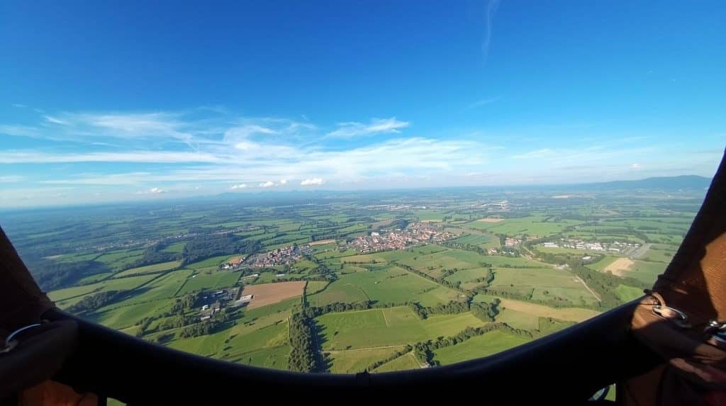 Vue aérienne depuis une montgolfière