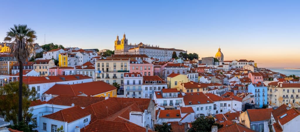 Lisbonne et ses façades aux mille couleurs