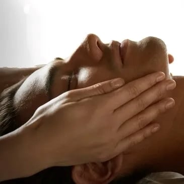 Massage et soin au printemps haussmann à Paris 9ème
