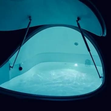 Spa à Lyon en cabine de flottaison