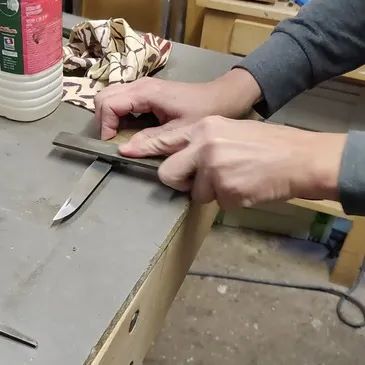 Fabriquer son couteau et sa planche dans le 3e