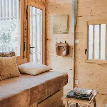 Cabane dans les Arbres avec Spa près de Lyon