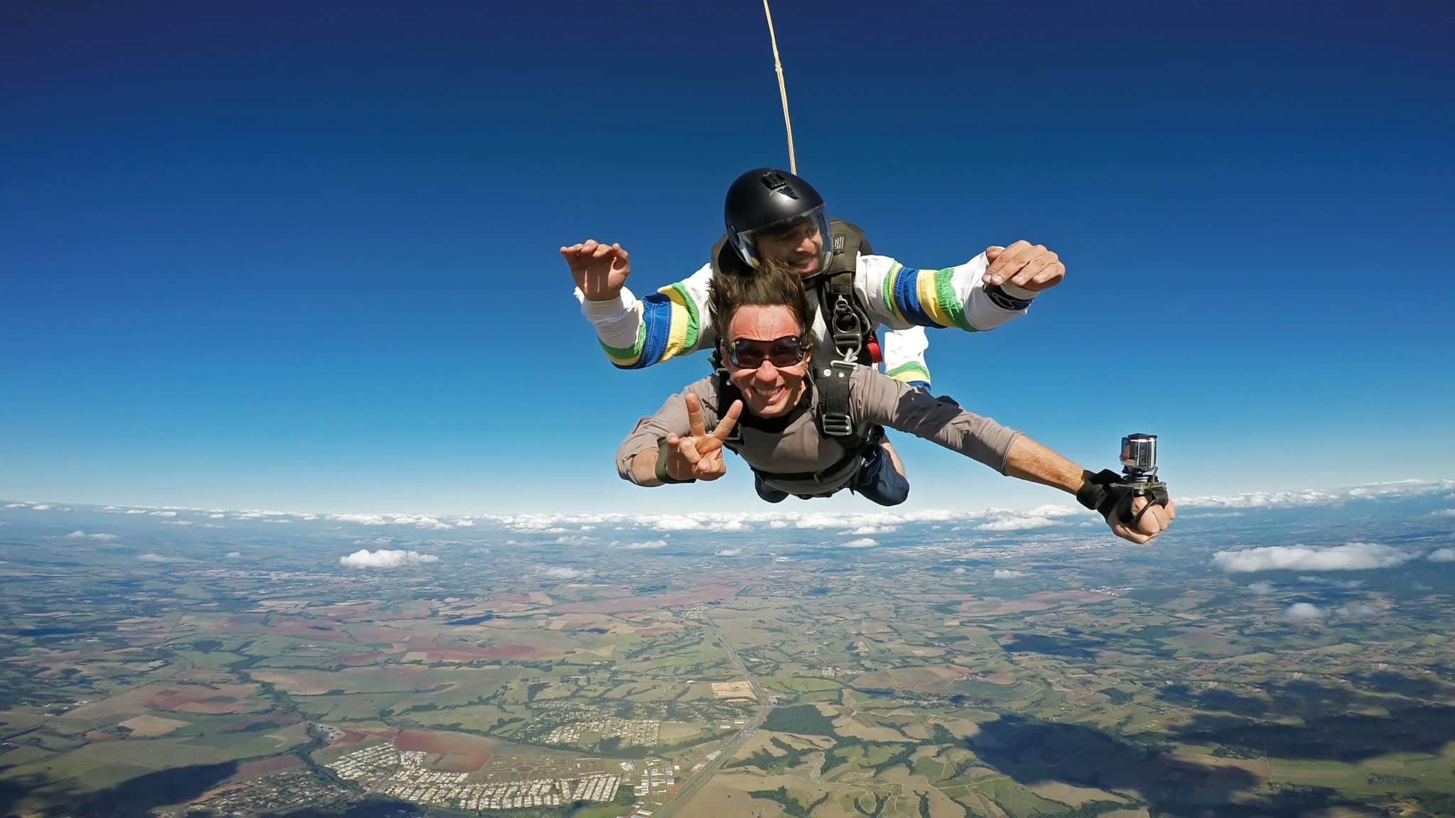 Comment filmer son saut en parachute ?