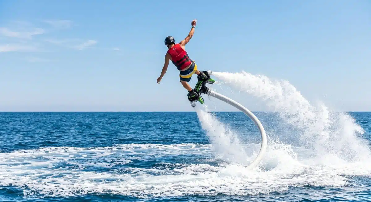 Flyboard à Nice et sur la Côte d&rsquo;Azur : spots et tarifs