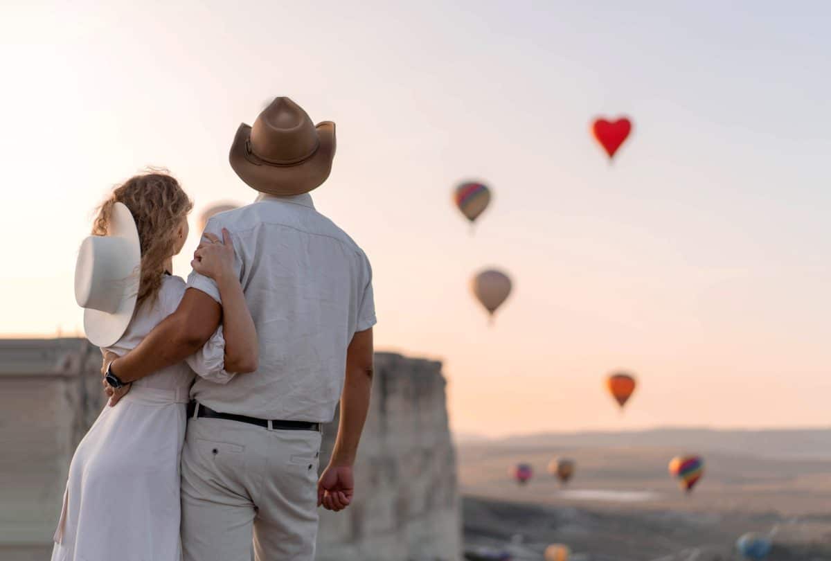 Montgolfière pour une demande en mariage : comment organiser ce moment parfait