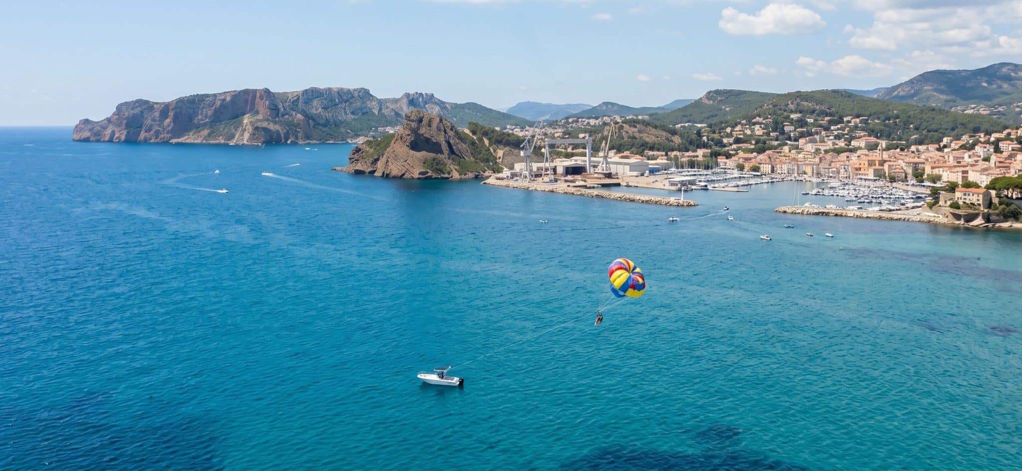 Parachute ascensionnel en Corse : les meilleurs spots