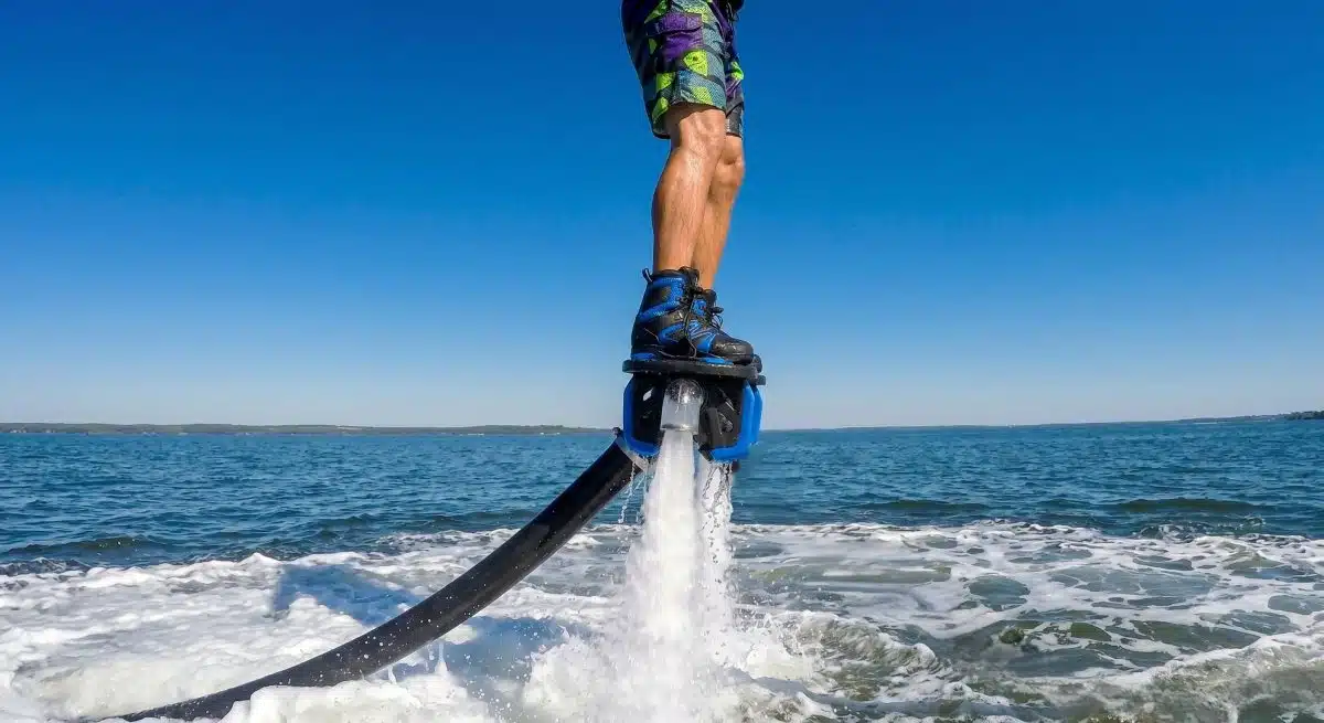 Tenue pour faire du flyboard : comment s&rsquo;habiller ?