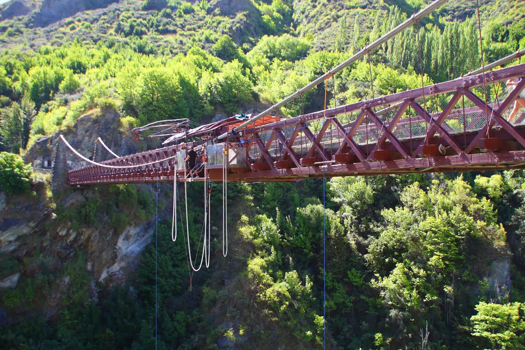 Comment se passe un saut à l&rsquo;élastique : les étapes