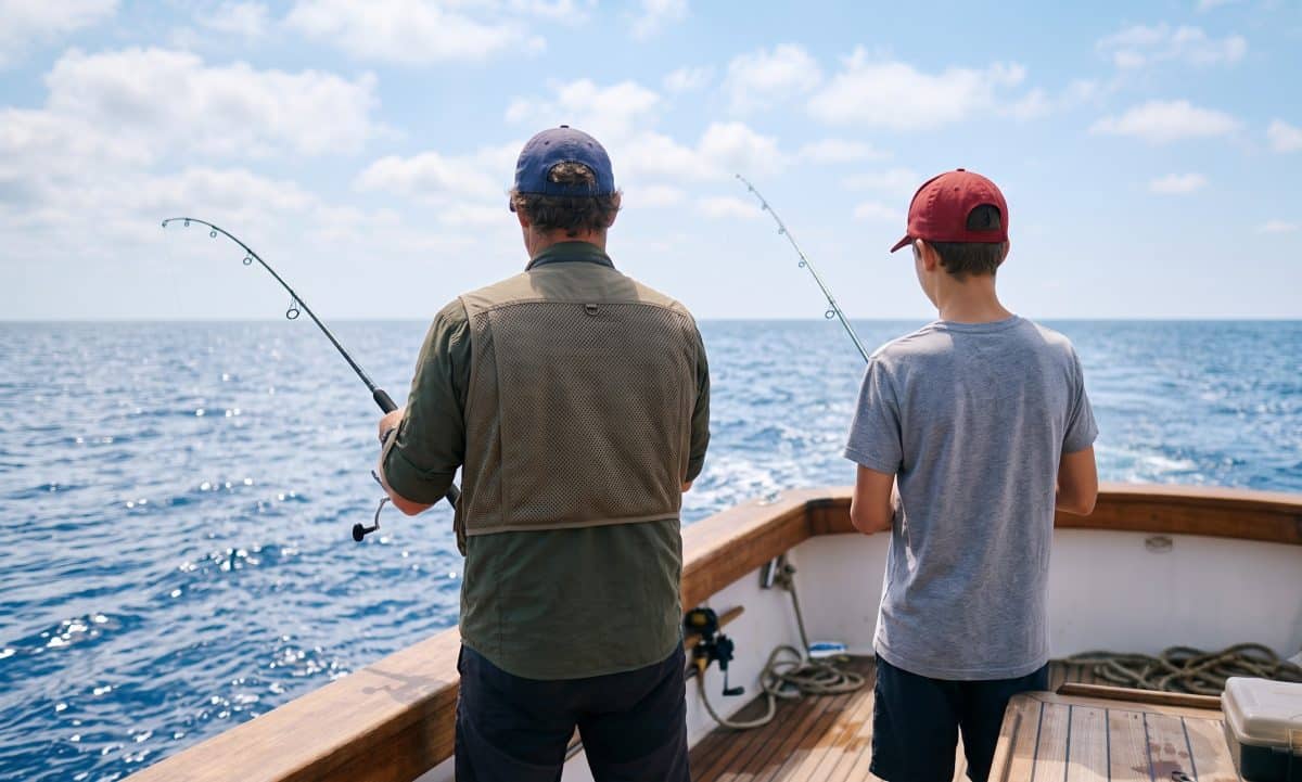 Pêche au gros en famille : une sortie accessible à tous ?