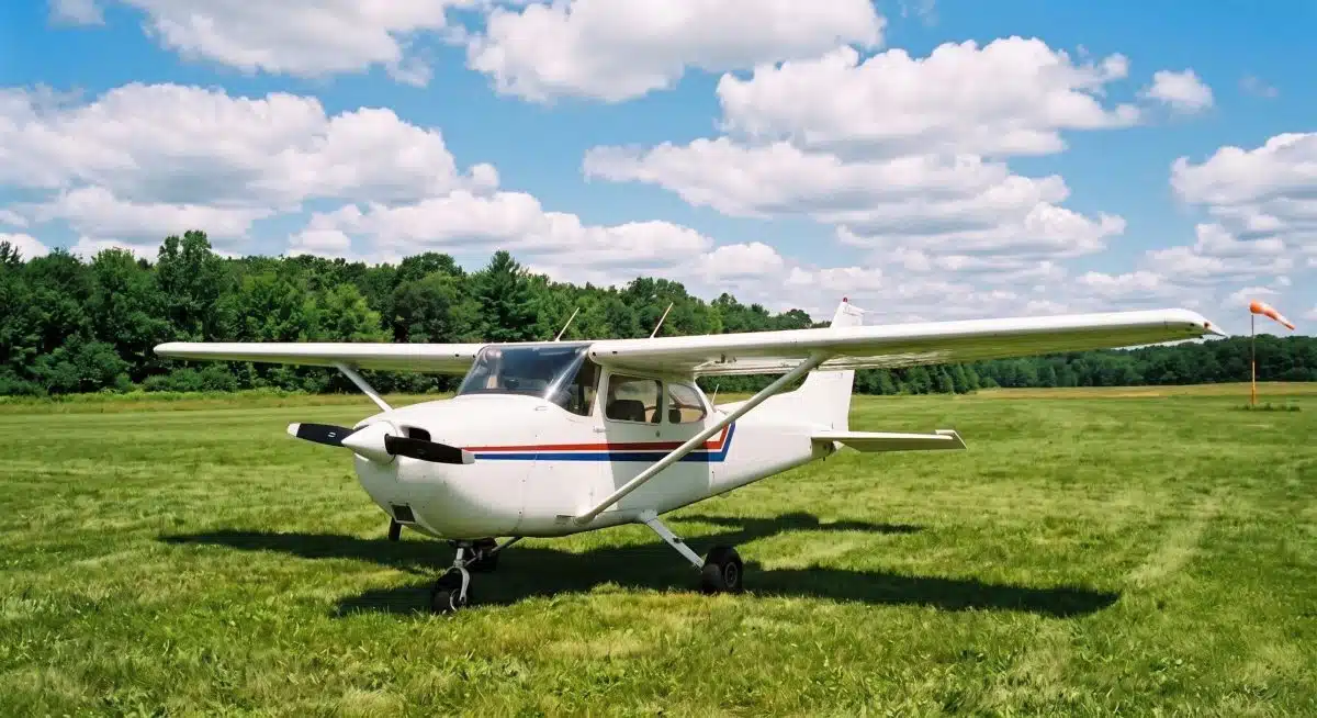 Avion, ULM, planeur et simulateur de vol : le guide complet