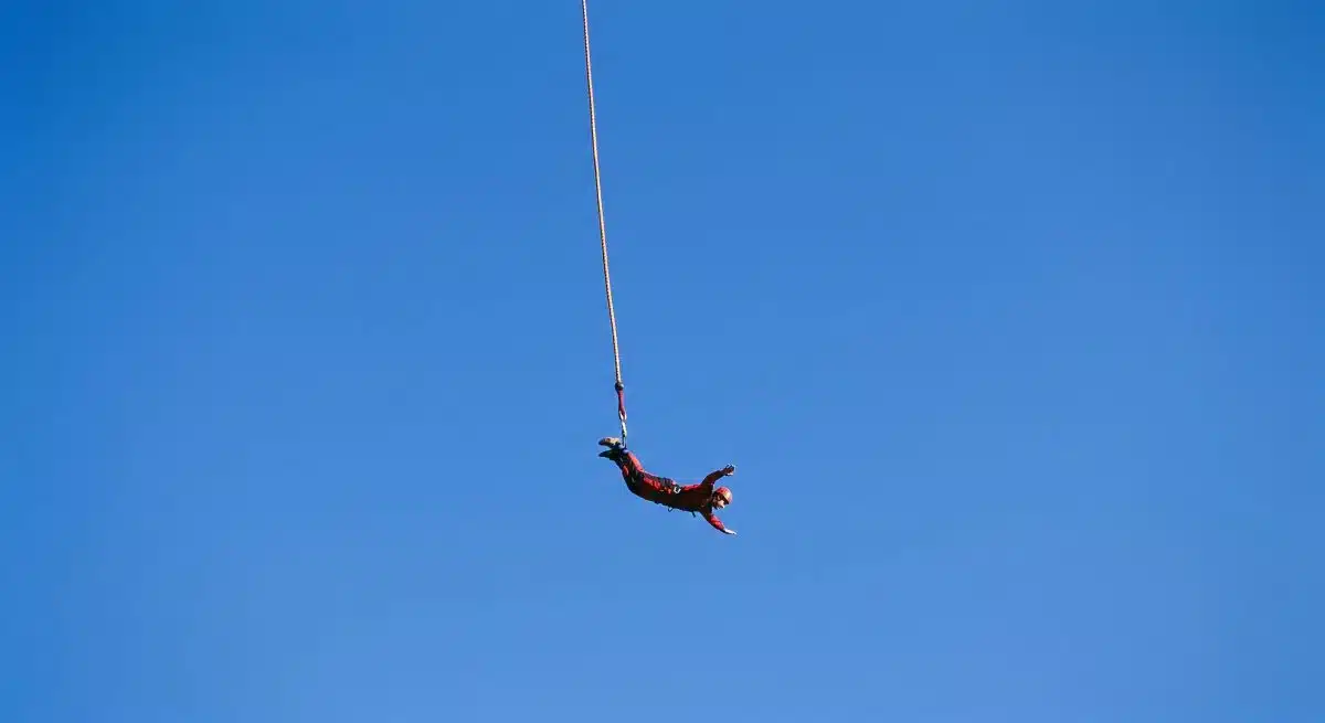 Guide complet du saut à l&rsquo;élastique en France